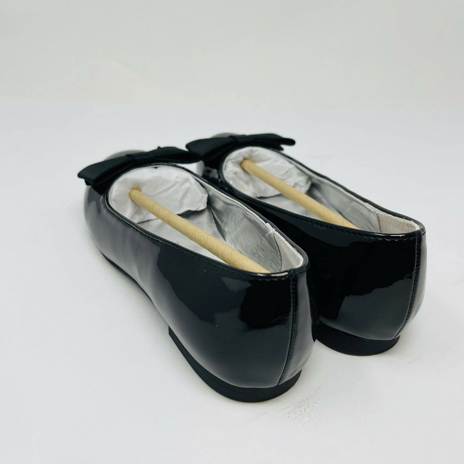 New Nina Pegasus-T Solid Black Glossy Leather Girl's Sz 1.5m Slip On Dress Shoes — image 5 of 7